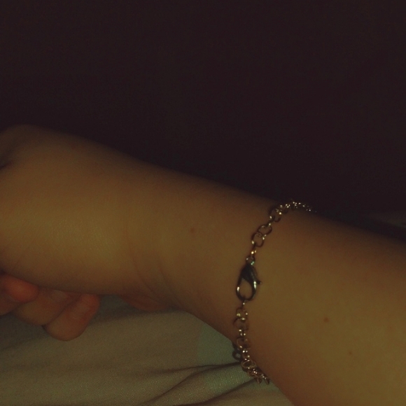 bracelet - Picture 3 of 3